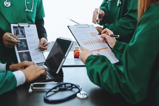 Paramedical Programs Diploma Certificate
